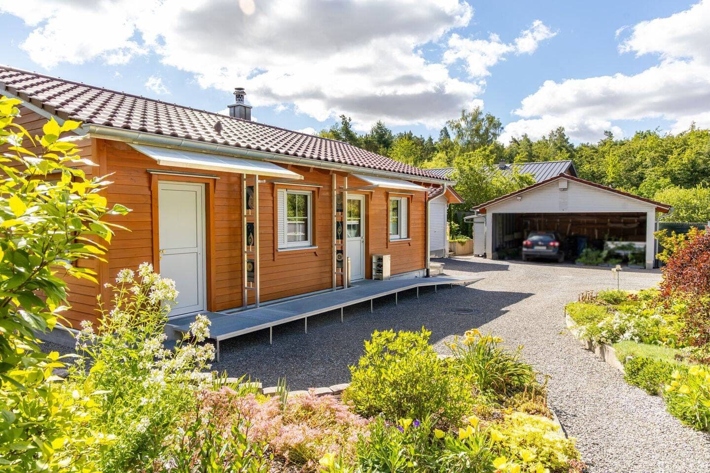 Idylle Pur - Neuwertiges Wochenendhaus mit einzigartigem Garten