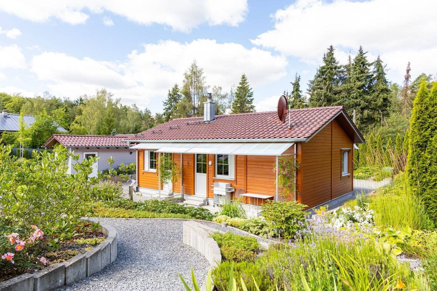 Idylle Pur - Neuwertiges Wochenendhaus mit einzigartigem Garten