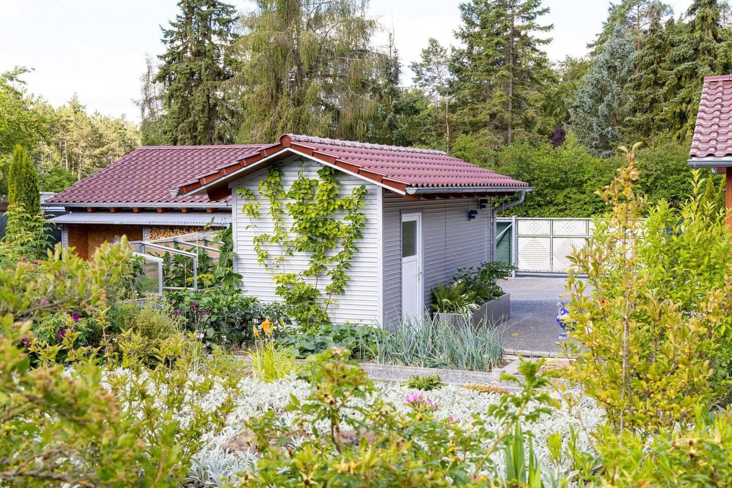 Idylle Pur - Neuwertiges Wochenendhaus mit einzigartigem Garten